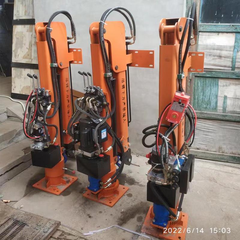 高坪区重汽蓝牌随车吊 3.2吨 国六动力强 液压驱动 农用自卸起重机